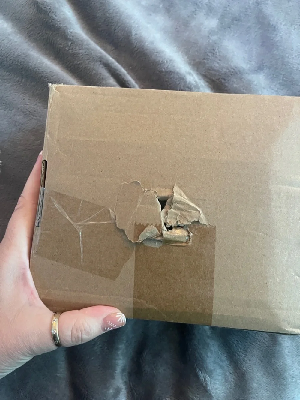 36 Pcs Basketball Party Favors 12 Drawstring Bag 12 Mini balls 12 Keychain 12